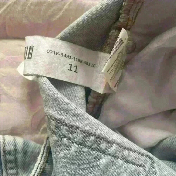 Forever 21 distress low rise baggy  jeans size 11 - Picture 6 of 6